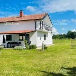 KOMPLEKS: KUĆA + GRAĐEVINSKA ZEMLJIŠTA + MASLINIK