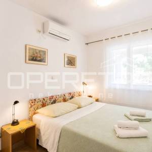 Korčula, dva apartmana s pogledom i velikom terasom