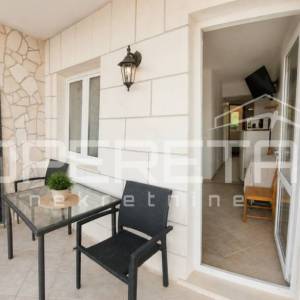 Korčula, dva apartmana s pogledom i velikom terasom