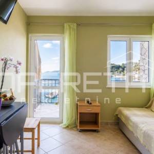 Korčula, dva apartmana s pogledom i velikom terasom