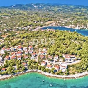 KORČULA, LUMBARDA - dvoetažni stan, 138.87m2!