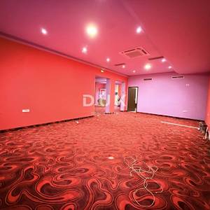 KOSTRENA – PP u prizemlju, (uvjeti za casino) frekventna lokacija i veliki parking