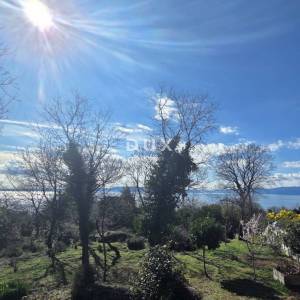 KOSTRENA, ROŽMANIĆI- građevinsko zemljište 1750m2 s panoramskim pogledom na more za obiteljsku villu / stambenu zgradu stanove ...