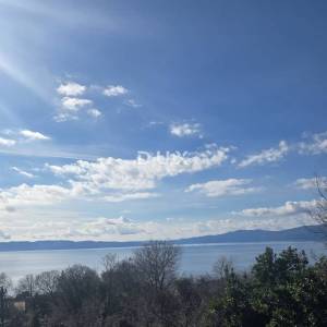 KOSTRENA, ROŽMANIĆI- građevinsko zemljište 1900m2 s panoramskim pogledom na more za obiteljsku villu / stambenu zgradu stanove ...