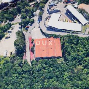 KOSTRENA, URINJ- poslovna zgrada/ prostor za razne djelatnosti 428m2 + parking/dvorište 428m2