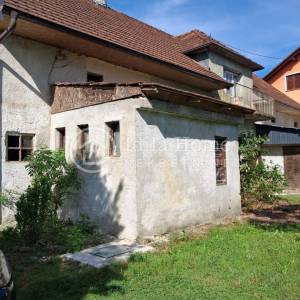 Kraljevec na Sutli/stambeno-poslovni objekt/226m2 tlocrtno+hala 194m2
