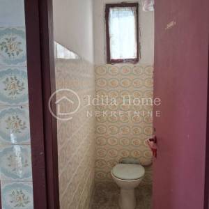 Kraljevec na Sutli/stambeno-poslovni objekt/226m2 tlocrtno+hala 194m2