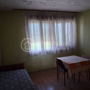 Kraljevec na Sutli/stambeno-poslovni objekt/226m2 tlocrtno+hala 194m2