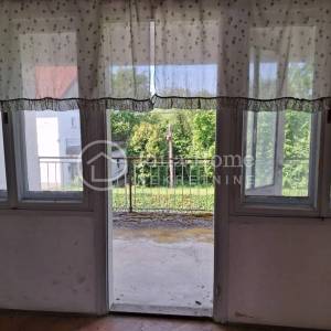 Kraljevec na Sutli/stambeno-poslovni objekt/226m2 tlocrtno+hala 194m2