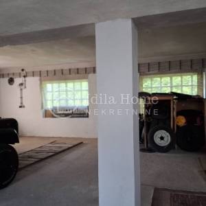 Kraljevec na Sutli/stambeno poslovni objekt 166m2 tlocrtno