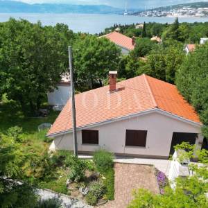 Kraljevica dvije kuće blizu mora