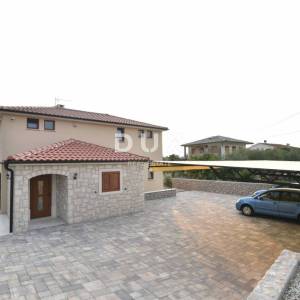 KRK, LINARDIĆI - Spoj elegancije, sigurnosti i mediteranskog šarma, 350m2