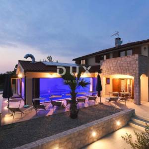 KRK, LINARDIĆI - Spoj elegancije, sigurnosti i mediteranskog šarma, 350m2