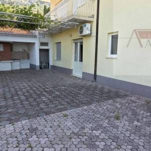 Kuća Prodaja Omiš 560 m2