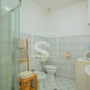Kuća s pogledom na more 2 spavaće sobe i zajedničkim bazenom