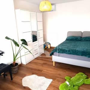 Kuća u Istri 300m2, s konobom i 1081m2 obradivog zemljišta