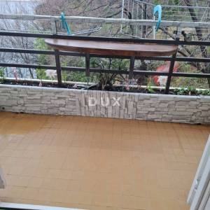 KVARNER, KRALJEVICA - Prilika: stan 53m2 s balkonom prvi red do mora