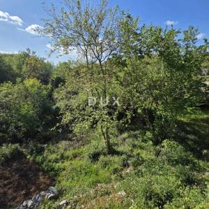 KVARNER, VIŠKOVO - Građevinsko zemljište 1420 m2 za stambenu zgradu, stanove, obiteljsku kuću
