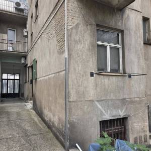 Kvaternikov Trg, 1-sobni stan 15m2, visoko prizemlje