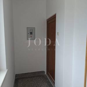 LABIN, CENTAR, jednosoban stan s terasom