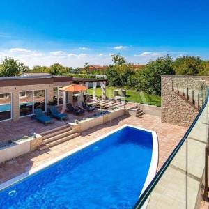 Labin, okolica, Villa sa bazenom i wellnessom