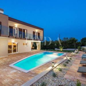 Labin, okolica, Villa sa bazenom i wellnessom