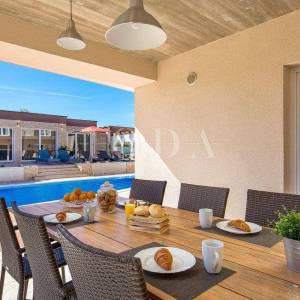 Labin, okolica, Villa sa bazenom i wellnessom