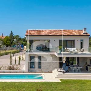 Labin, vila s bazenom, saunom, wellnessom s pogledom na šumu