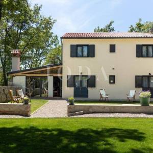 Labin, Villa u mirnom okruženju s bazenom i privatnim wellnessom
