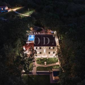 Labin, Villa u mirnom okruženju s bazenom i privatnim wellnessom