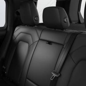 Land Rover Defender X-Dynamic SE 3.0D 350HP 
