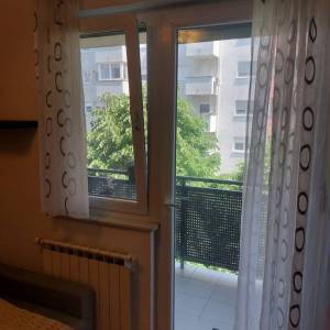 Lanište,2-sob. stan s loggiom,NKP 42m2, 3. kat/lift, odlična lokacija
