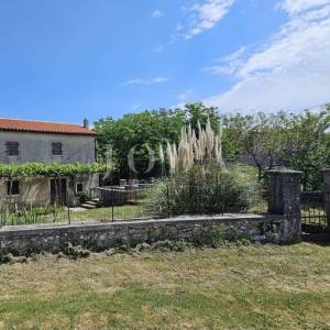 Lijepa istarska kamena kuća,LABIN okolica