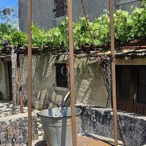 Lijepa istarska kamena kuća,LABIN okolica