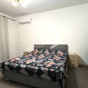 Lukeži, renovirana kuća s ljetnom kućicom na okućnici