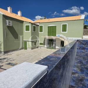 Luksuzna kamena vila s bazenom i pogledom na more – Grižane, Crikveničko zaleđe