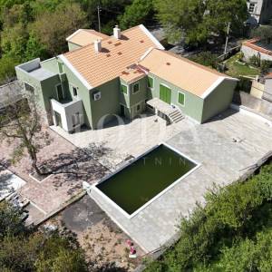 Luksuzna kamena vila s bazenom i pogledom na more – Grižane, Crikveničko zaleđe