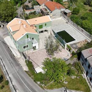 Luksuzna kamena vila s bazenom i pogledom na more – Grižane, Crikveničko zaleđe