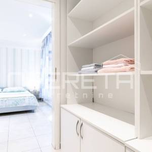 Luksuzna kuća s 3 apartmana i pogledom na more