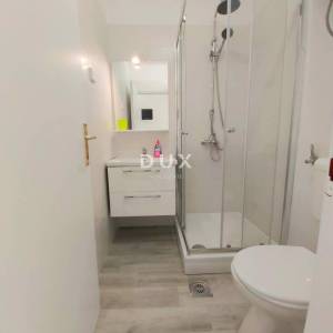 MALI LOŠINJ (okolica) - Apartman u prizemlju na mirnoj lokaciji