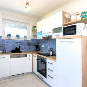 Malinska, dva apartmana blizu mora s okućnicom!