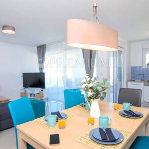 Malinska, dva apartmana blizu mora s okućnicom!