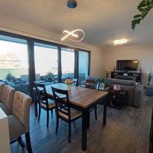 MALINSKA - Moderan dvosobni apartman s pogledom na more