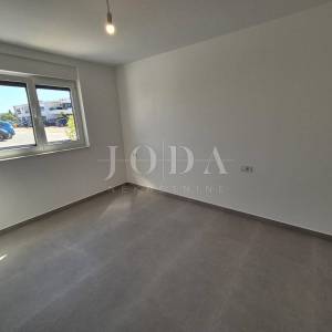 Malinska, odličan koncept 2 apartmana, novogradnja