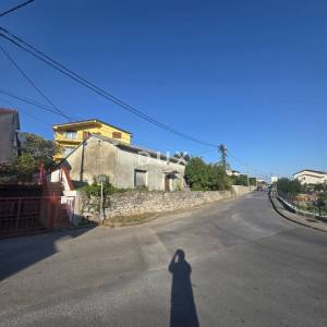 MARINIĆI, GORNJI ZAMET- kuća 100m2 s prekrasnim pogledom na more + garaža + okoliš 350m2