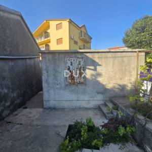 MARINIĆI, GORNJI ZAMET- kuća 100m2 s prekrasnim pogledom na more + garaža + okoliš 350m2