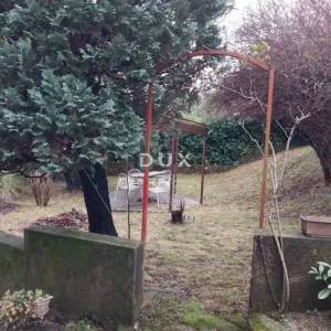 MATULJI - Etaža u prizemlju obiteljske kuće s panoramskim pogledom na more – 130 m²