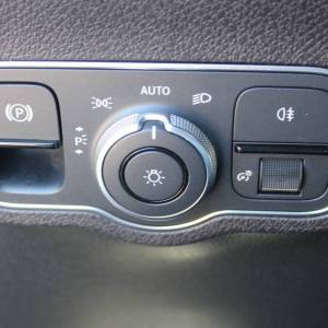Mercedes-Benz GLB 200d AUTOMATIK *LED, NAVIGACIJA, KAMERA*