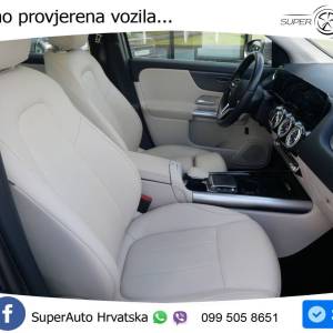Mercedes GLA 200 150 KS, LED+KAM+GR SJED+PANO+VIRT
