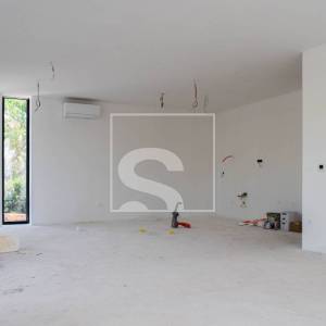 Moderna vila s bazenom na mirnoj lokaciji s 3 spavaće sobe